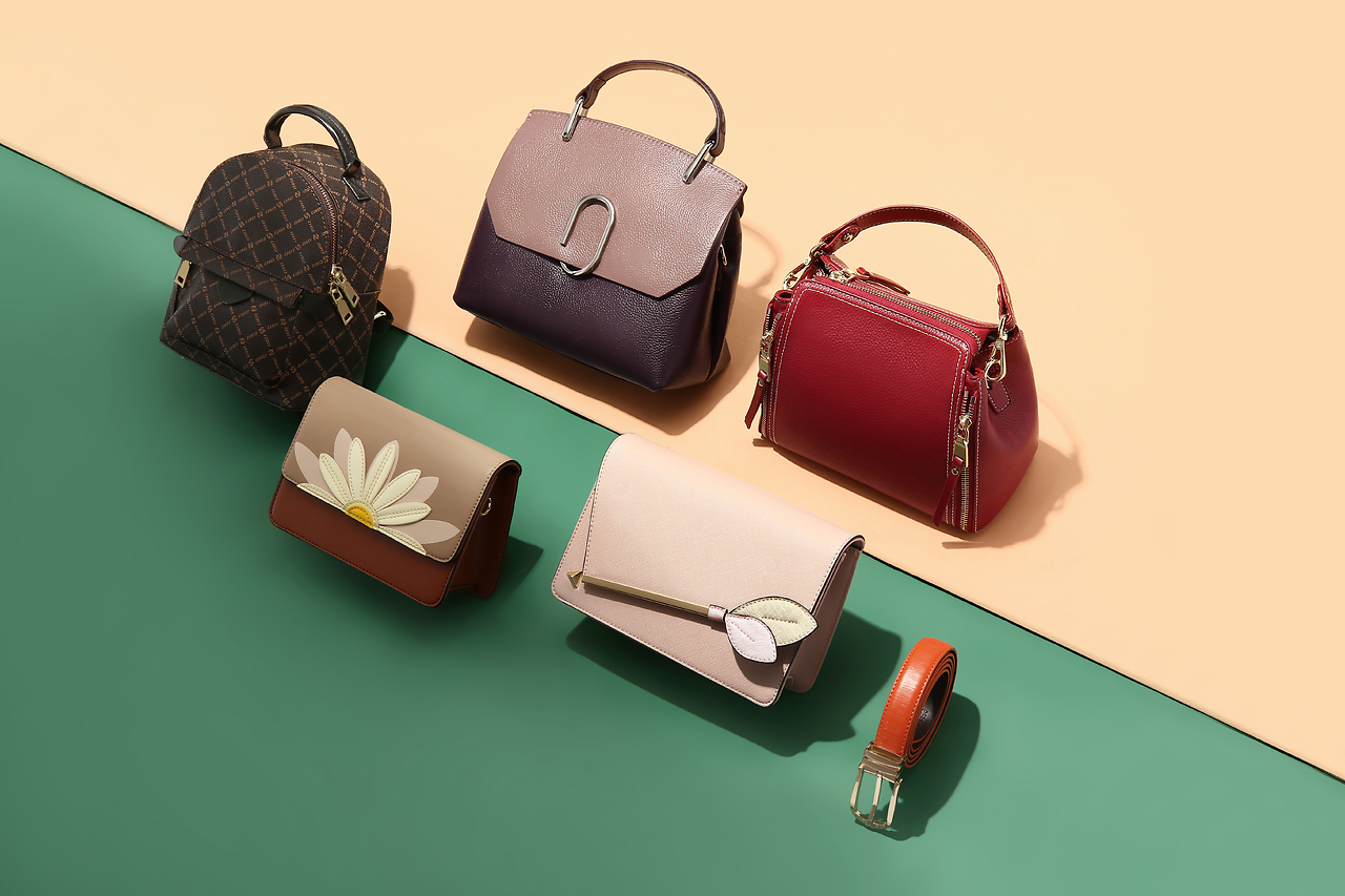 電商箱包攝影中的化學纖維材質(zhì)拍攝技巧